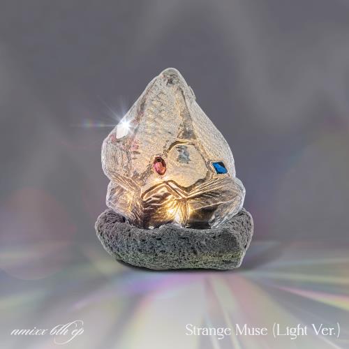 NMIXX - 6th mini album [Strange Muse] (Light Ver.) (Limited Ver.)