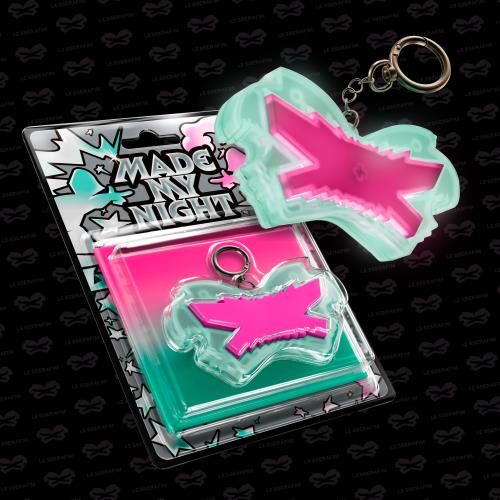 LE SSERAFIM 2nd Single Album 'Made My Night' (Glow Clicker Keychain) (Pink ver.)