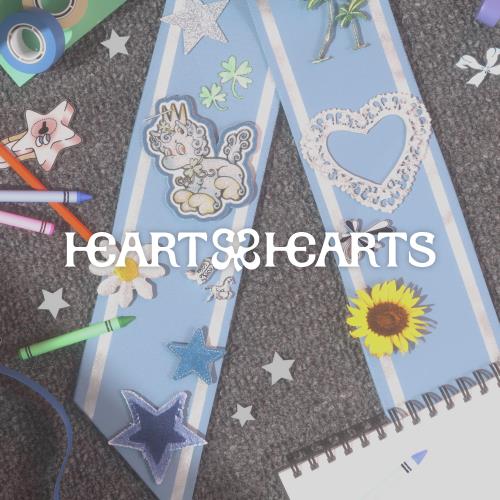 Hearts2Hearts - 1st single album [The Chase] (Photo Book Ver.) (2 TYPES Random)