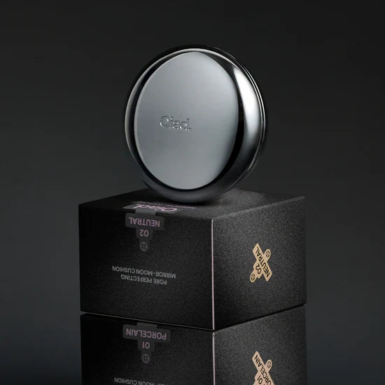 Oiad Pore Perfecting Mirror-Moon Cushion